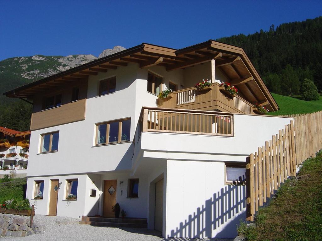 Апартаменты Haus Harbauer Нойштифт-им-Штубайталь Экстерьер фото